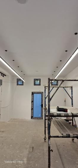 Spatiu comercial de inchiriat - 12