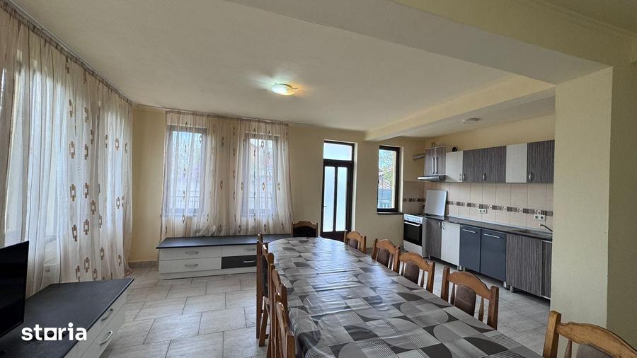Casă cu 5 camere cu Teren 450 Mp în Central