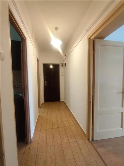Apartament cu 2 camere decomandat în Sud