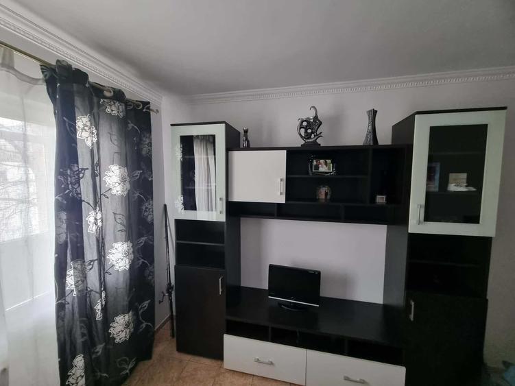 Apartament de vanzare cu 2 camere in Bals complet mobilat, izolat, gata de mutare. - 1