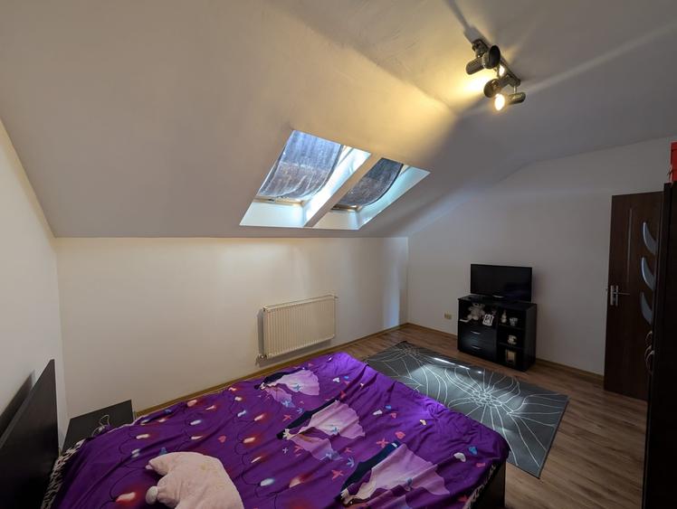 Apartament cu 2 camere decomandat în Florești