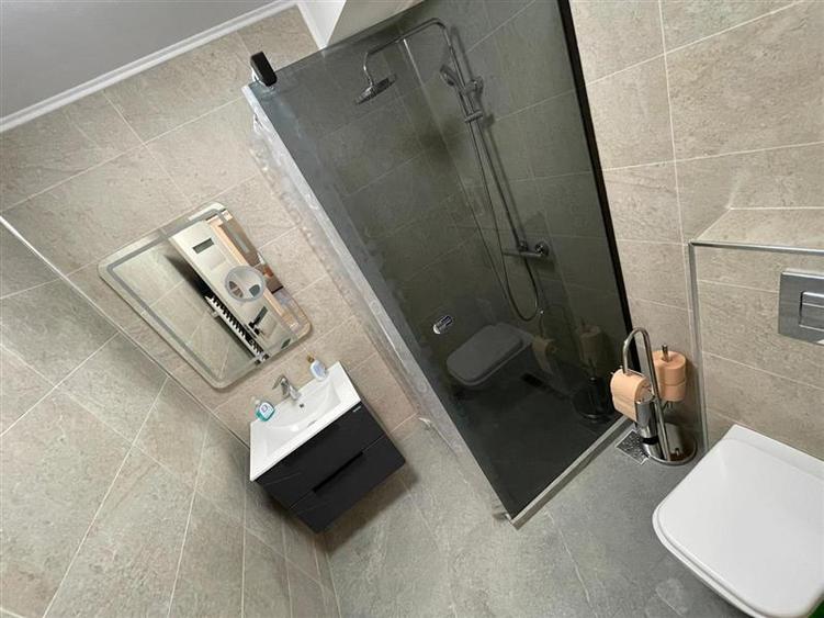 Apartament cu 2 camere decomandat în Babadag