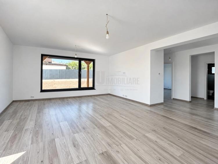 Casă individuală cu 4 camere cu Teren 650 Mp în Tomești