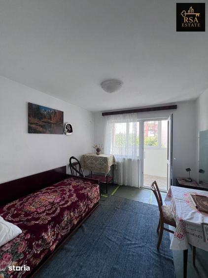 Apartament cu 3 camere decomandat în Ostroveni