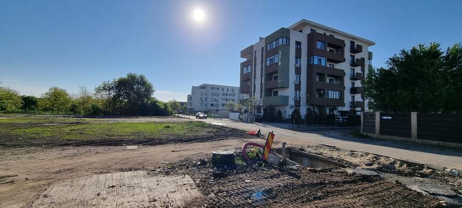 Teren Construcții intravilan de 10000 mp, în Prelungirea Ghencea