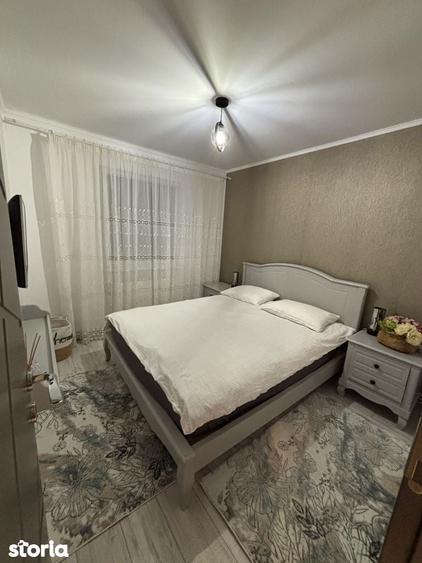 Apartament cu 3 camere, mobilat în Sub Arini
