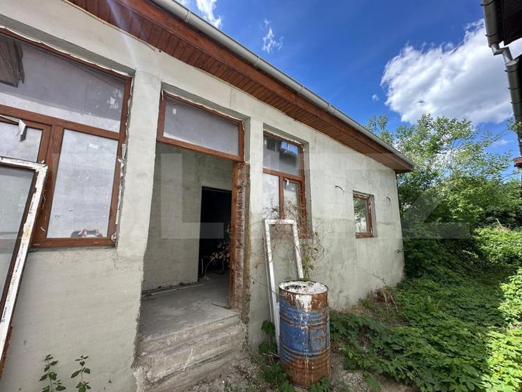 Casă individuală cu 5 camere cu Canalizare în Central
