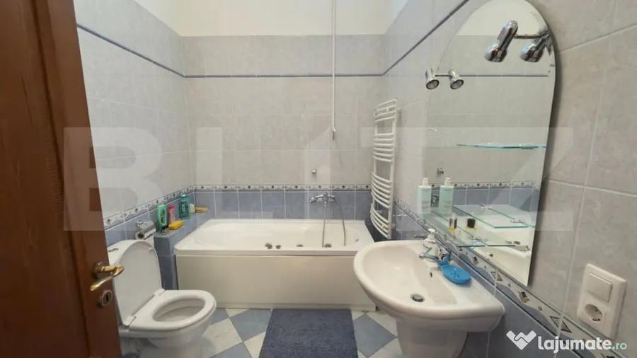 Apartament cu 3 camere decomandat în Titulescu