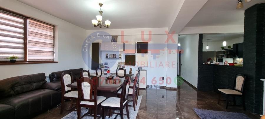 Casă cu 5 camere cu Teren 262 Mp în Babadag