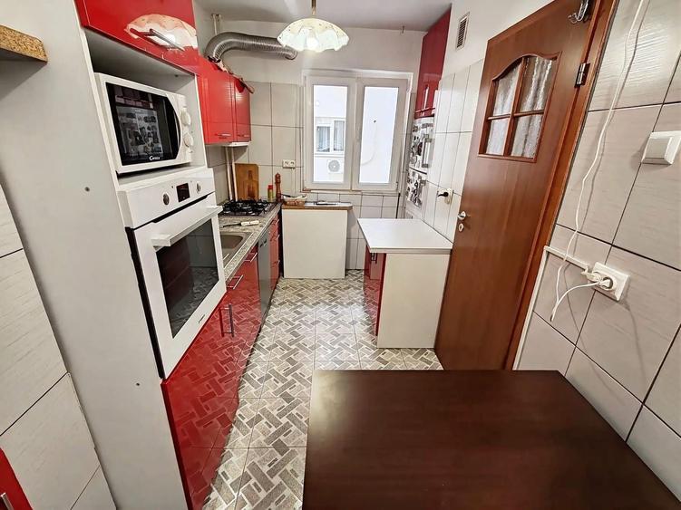 Apartament cu 3 camere decomandat în Timișoara