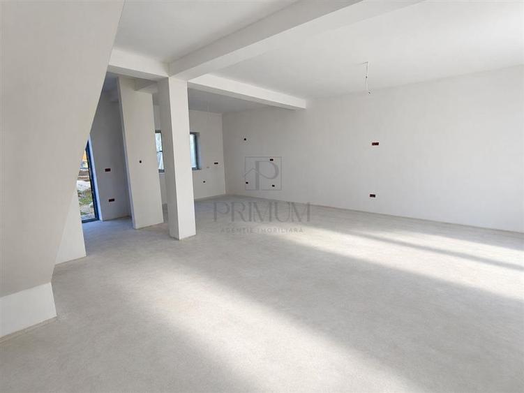 Duplex cu 3 camere cu Teren 252 Mp în Moșnița Nouă