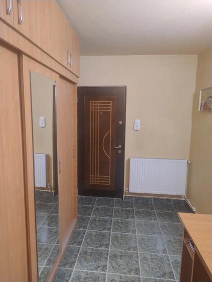 Apartament cu 2 camere semidecomandat în Popa Șapcă