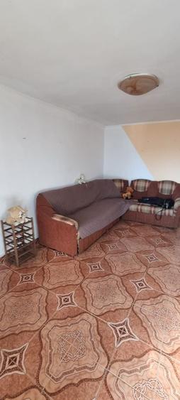 Apartament cu 2 camere decomandat în Ceardac