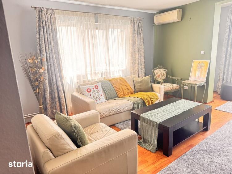 Apartament cu 3 camere decomandat în Exterior Vest