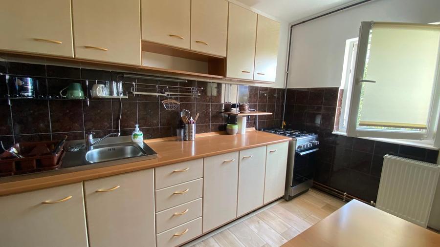 Apartament cu 3 camere decomandat în Grigorescu