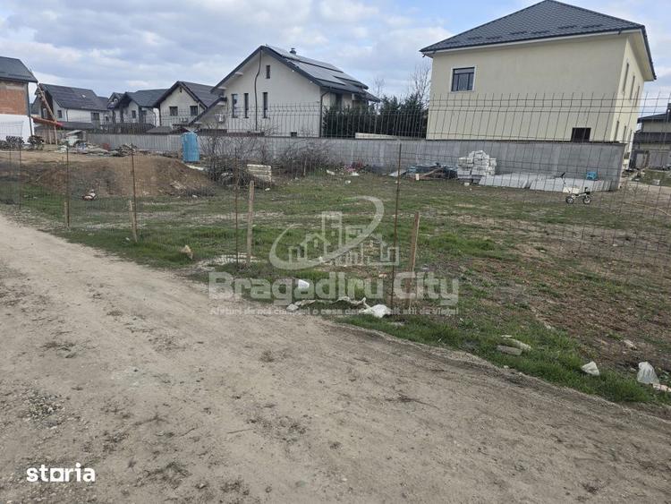 Teren de 600 mp, în Central