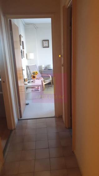 Apartament cu 2 camere decomandat în Dorobanți