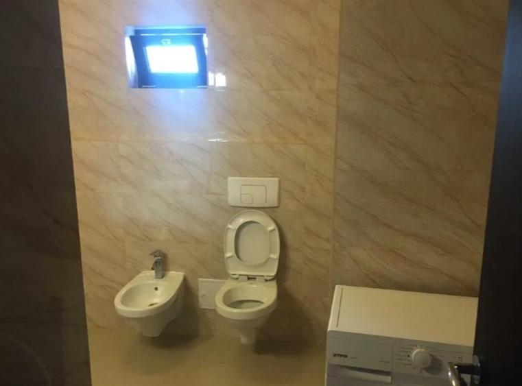 Garsonieră decomandată, mobilată în Titan