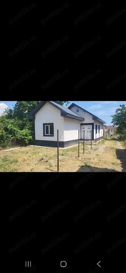 Casă cu 3 camere cu Teren 250 Mp în Lumina