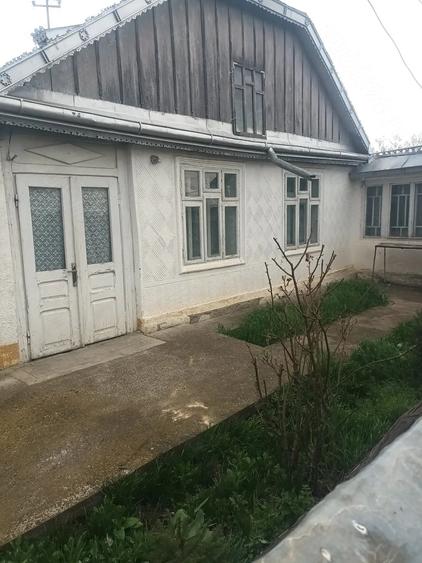 Casă cu 4 camere cu Teren 22 Mp în Central