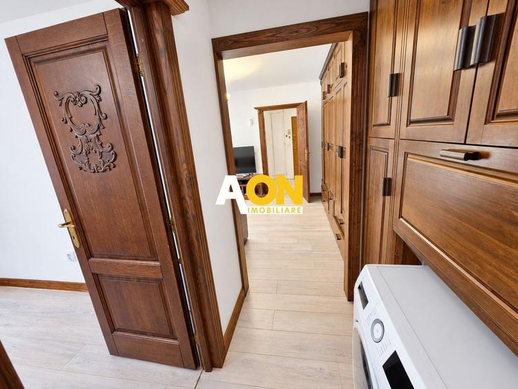 Apartament cu 2 camere semidecomandat, mobilat în Central