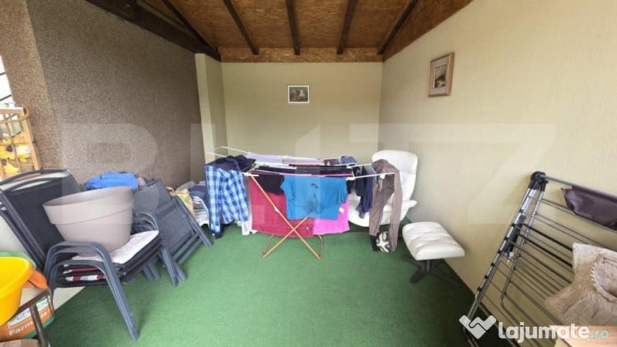 Casa de vanzare, 6 camere, 340 mp, cu 22 arii de teren, zona - 15