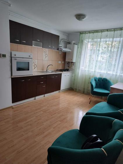Apartament cu 2 camere semidecomandat în Central