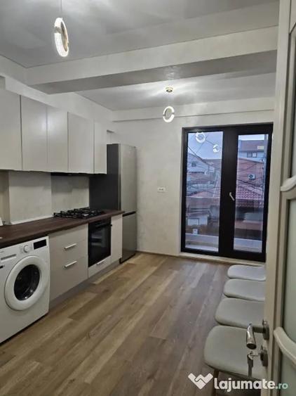 Apartament cu 2 camere decomandat în Faleza Nord