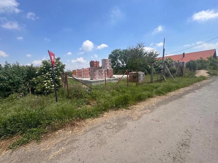 teren intravilan de vanzare cu materiale de constrctie in apropiere de Timisoara . - 6