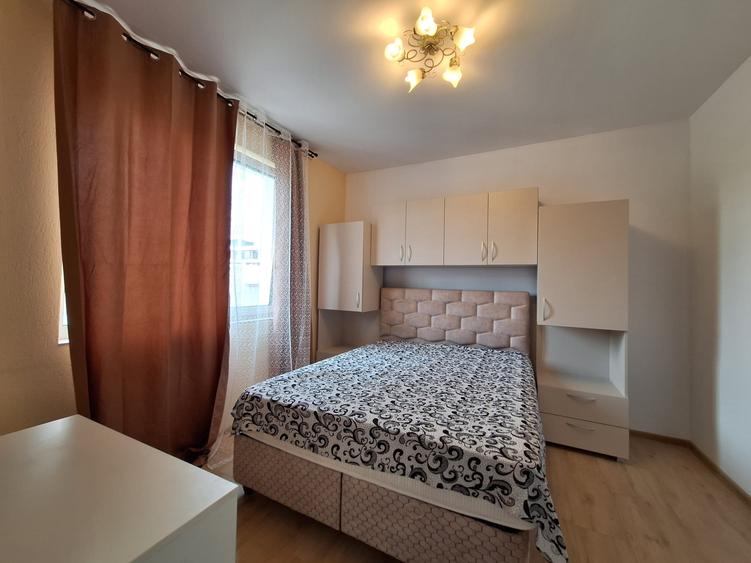 Apartament cu 2 camere semidecomandat, mobilat în Florești