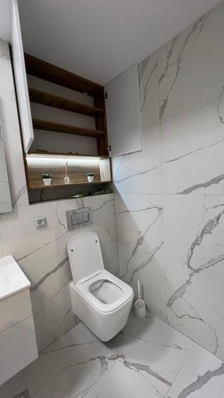 Apartament cu 2 camere decomandat, mobilat în Central