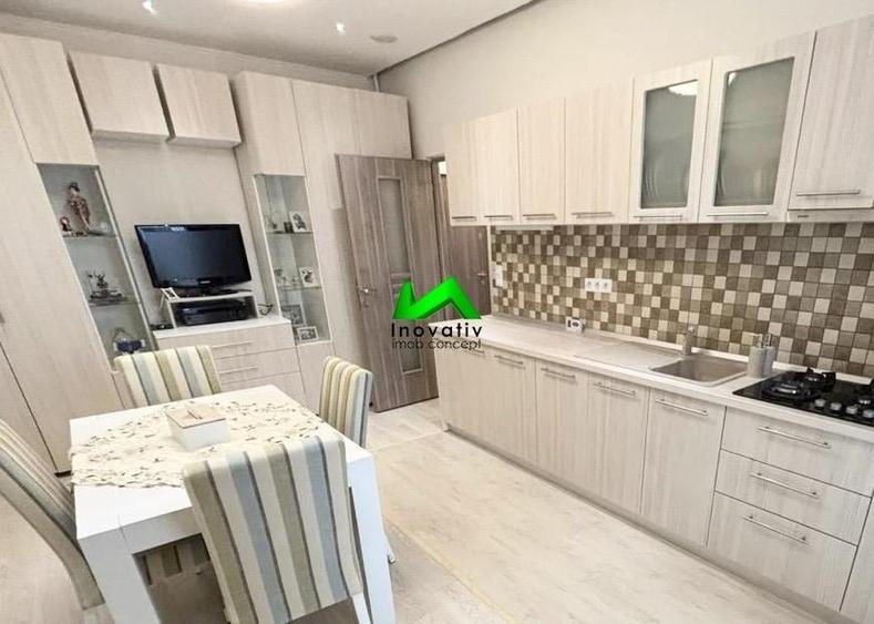 Apartament cu 2 camere decomandat în Hipodrom 3