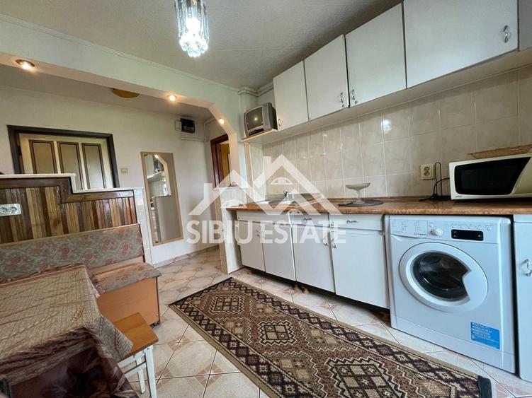 Apartament cu 2 camere decomandat, mobilat în Vasile Aaron