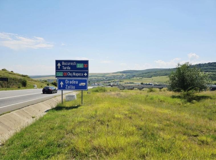 Teren de 3500 mp, în Dosu Bricii