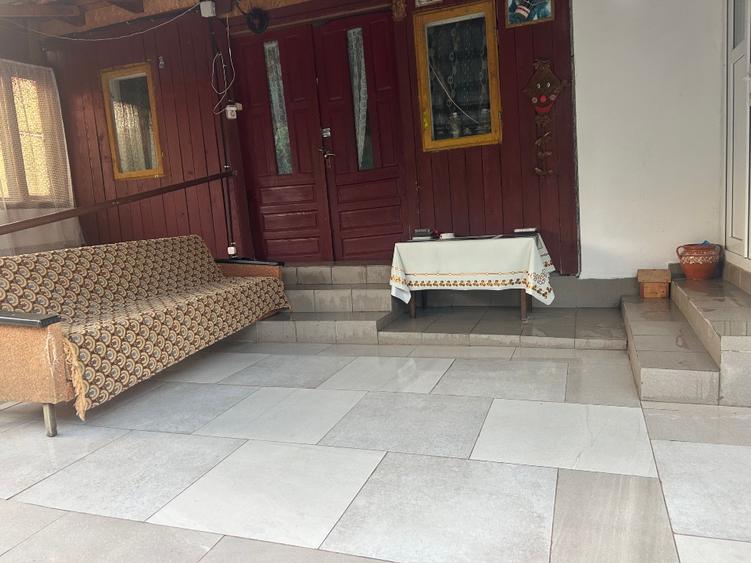 Casă cu 2 camere cu Teren 410 Mp în Lacurile