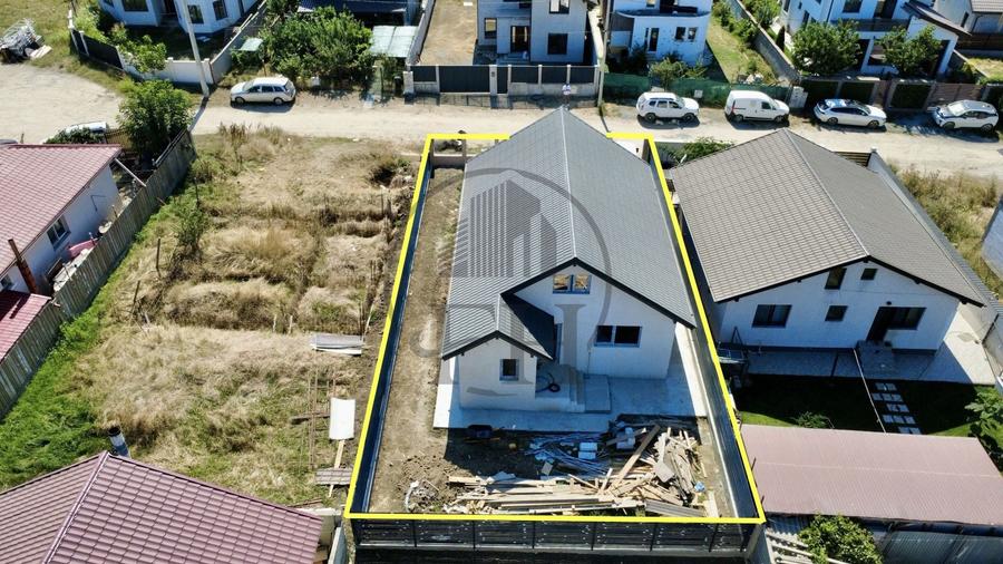 Casă individuală cu 3 camere cu Canalizare în Agigea