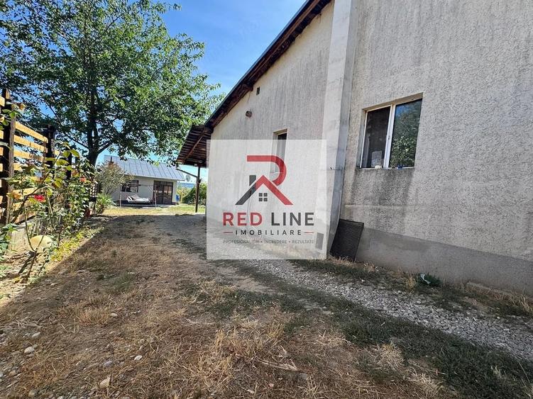 Casă cu Teren 9881 Mp în Dudașu