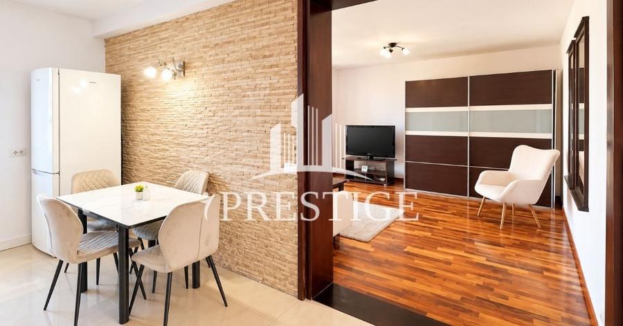 Apartament cu 3 camere decomandat, mobilat în Mihai Viteazul