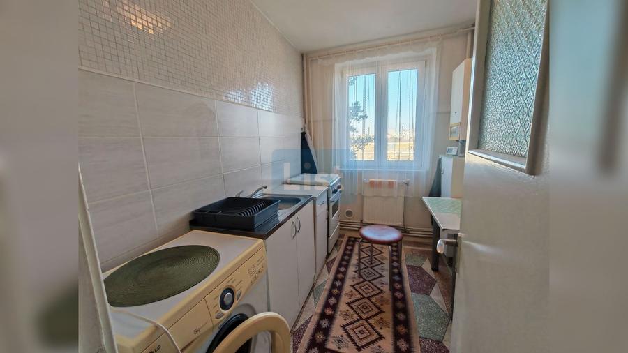 Apartament cu 2 camere decomandat, mobilat în Cornișa