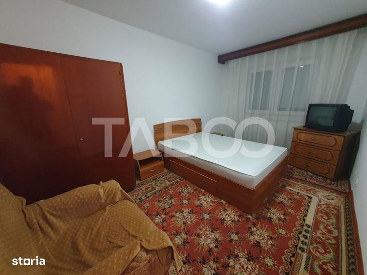Apartament cu 2 camere decomandat, mobilat în Central