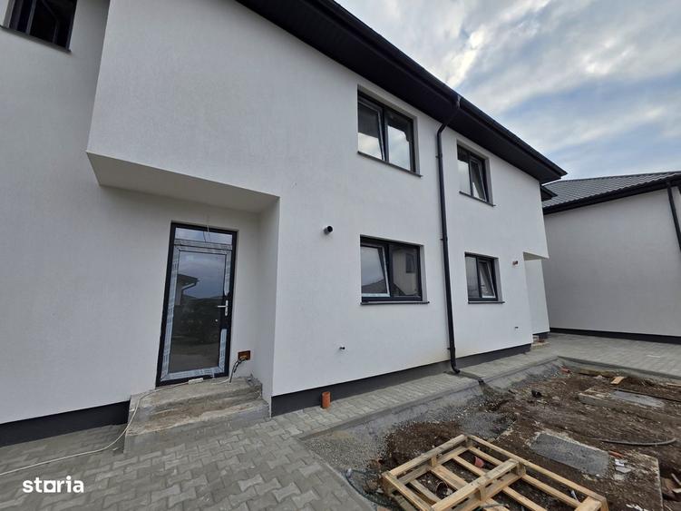 Casă cu 4 camere cu Teren 225 Mp în Central