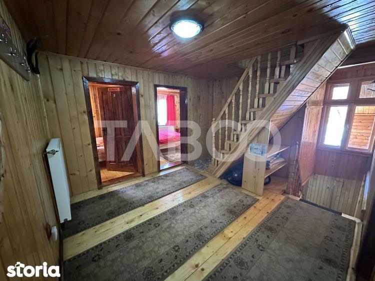 Casă cu 4 camere cu Teren 200 Mp în Șugag