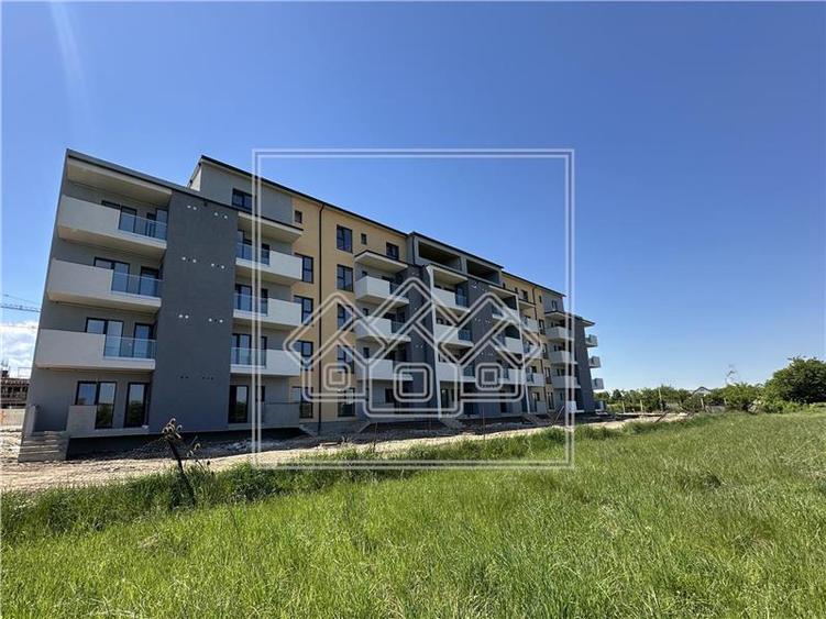Penthouse cu 3 camere nedecomandat în Țiglari