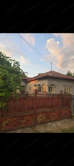Casă cu Teren 2533 Mp în Gheboaia