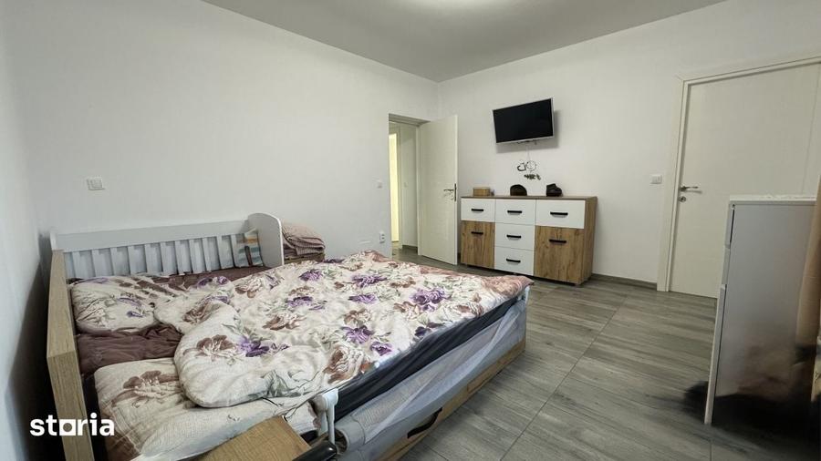Casă cu 4 camere decomandat cu Teren 550 Mp în Recea