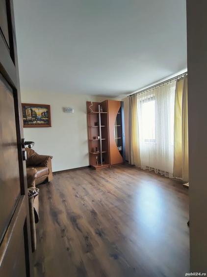 Casă cu 4 camere cu Teren 500 Mp în Bogonos