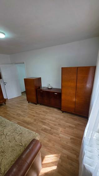 Apartament cu 2 camere semidecomandat în Iosia