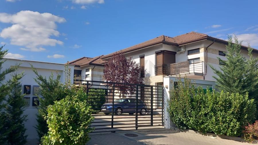 Casă individuală cu 5 camere cu Canalizare în Tunari