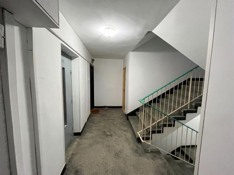 Apartament cu 2 camere semidecomandat în Bucur Obor