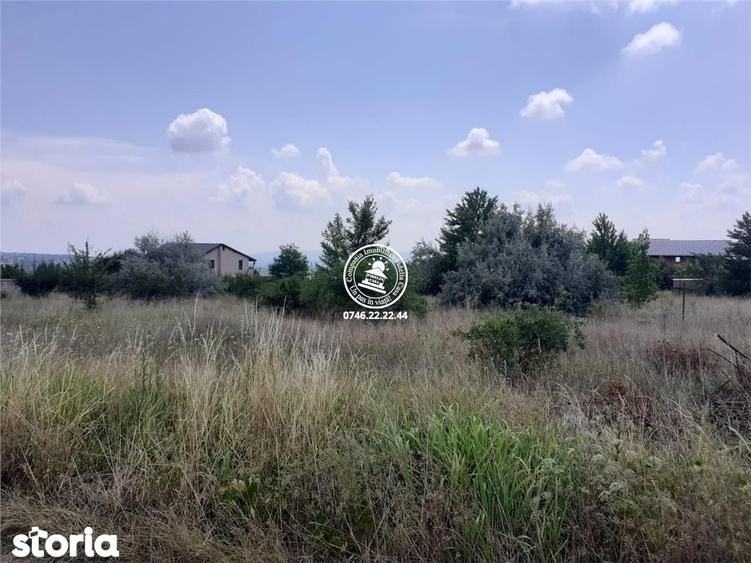 Teren de 500 mp, în Rediu